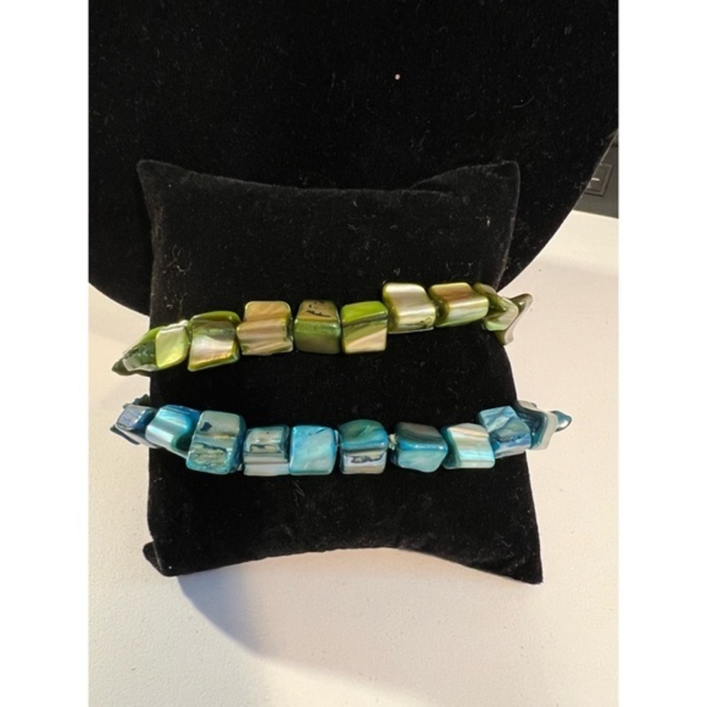 Pair of green and blue Faux Mother of Pearl 8" stretch bracelets.  GUC. #173